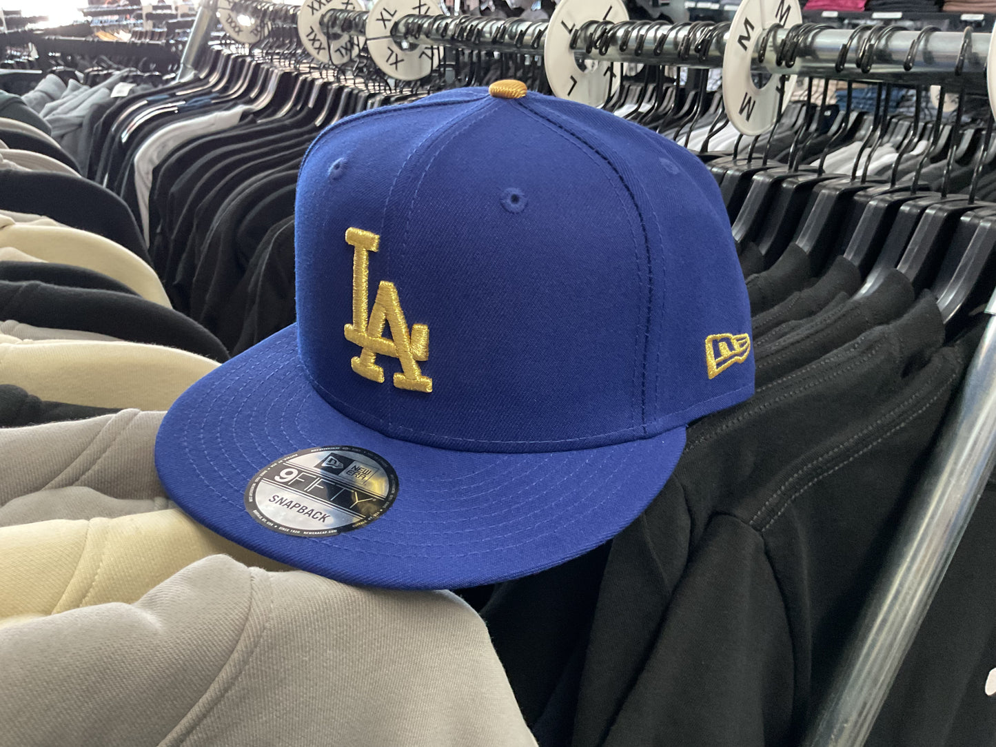 GOLD SERIES Dodgers 2024 CHAMPIONS | SNAPBACK