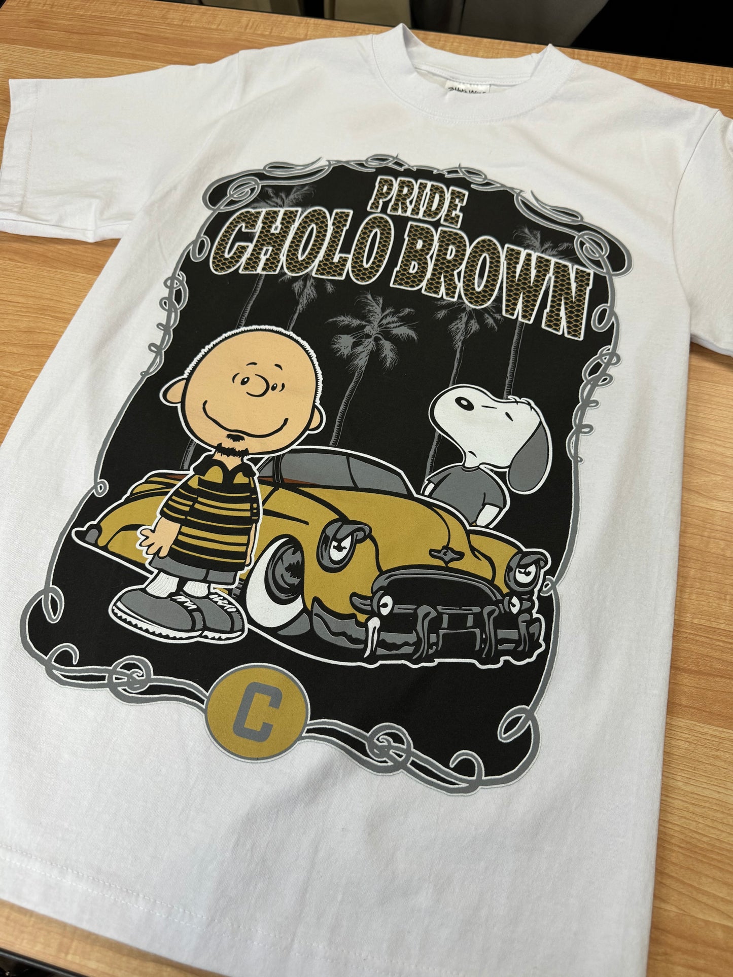 CHOLO BROWN GRAPHIC TEE White