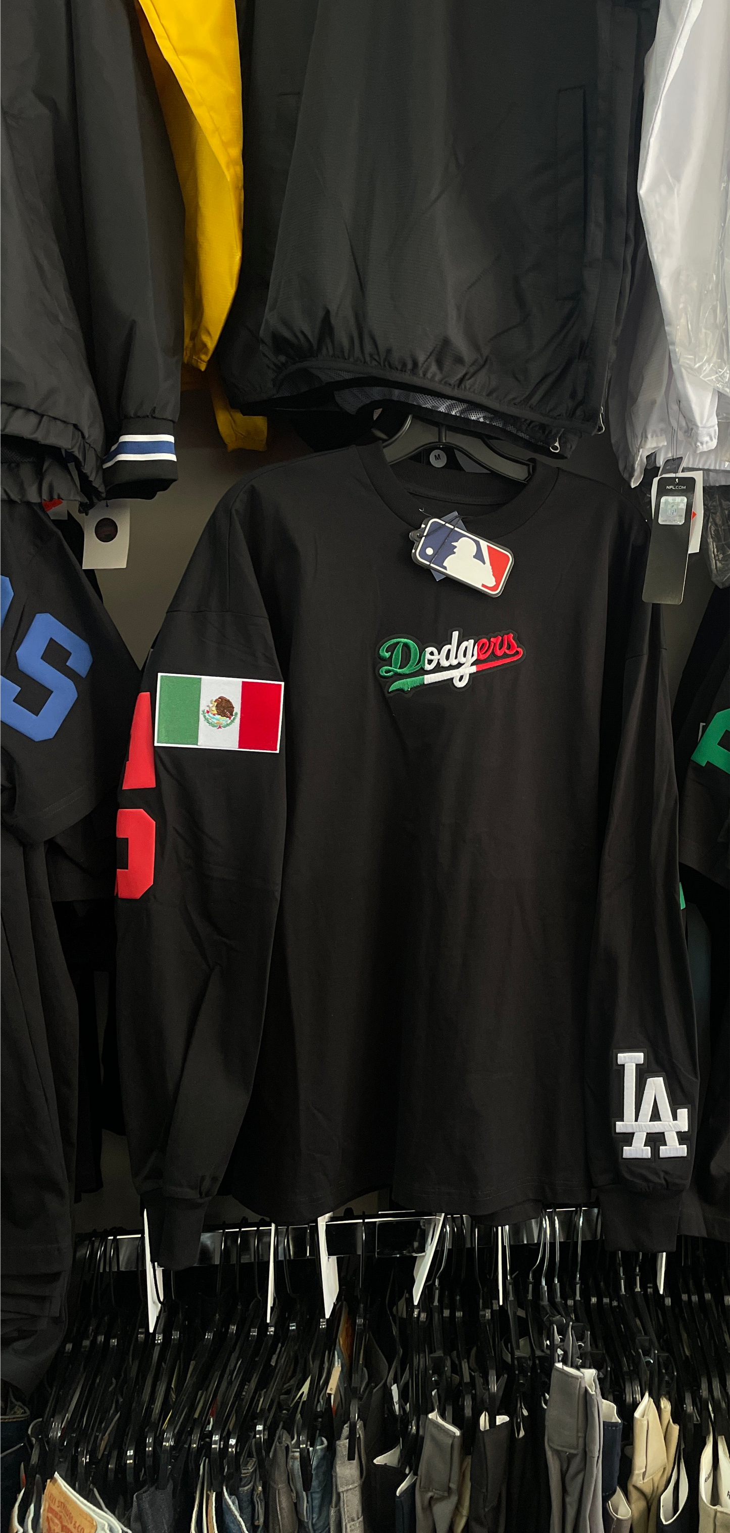 Pro Standard Los Angeles Dodgers long sleeve T shirt