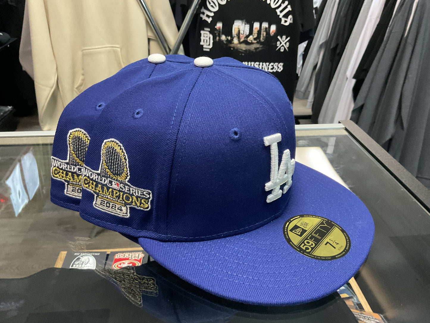 NEW ERA LOS ANGELES DODGERS WORLD SERIES BLUE/WHITE  FITTED HAT….
