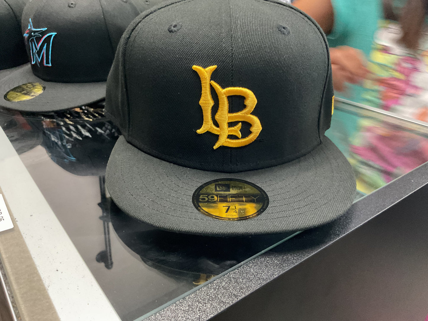 LONG BEACH COLLEGE NEW ERA  FITTED BLACK HAT