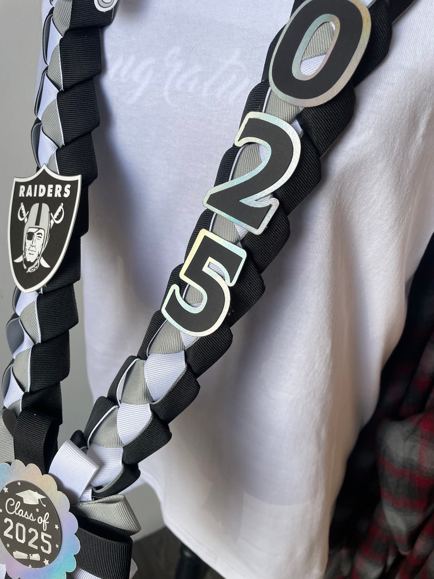 Graduation Lei Black/Grey/White 2026