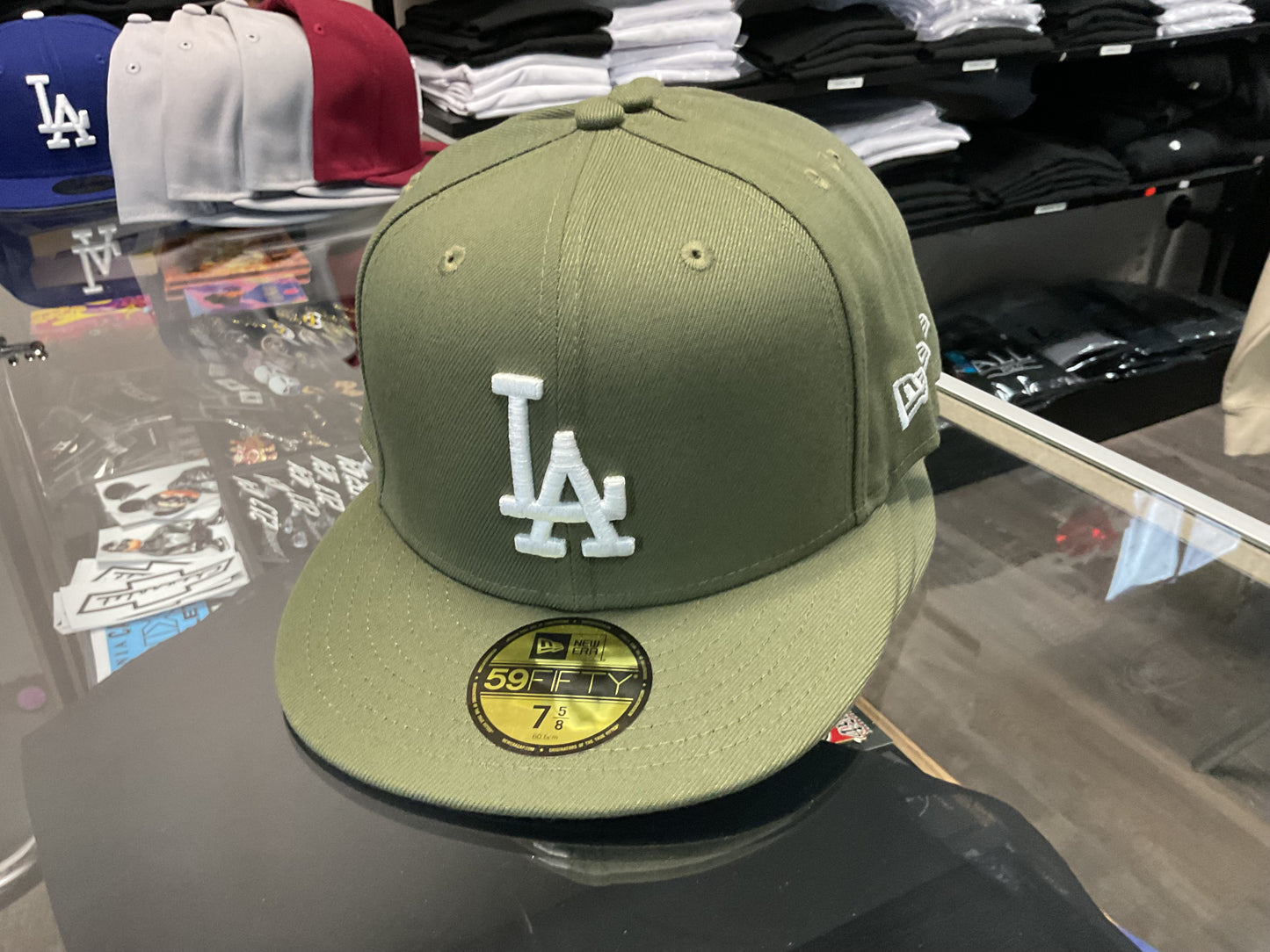 NEW ERA LOS ANGELES DODGERS OLIVE GREEN/WHITE  FITTED HAT….