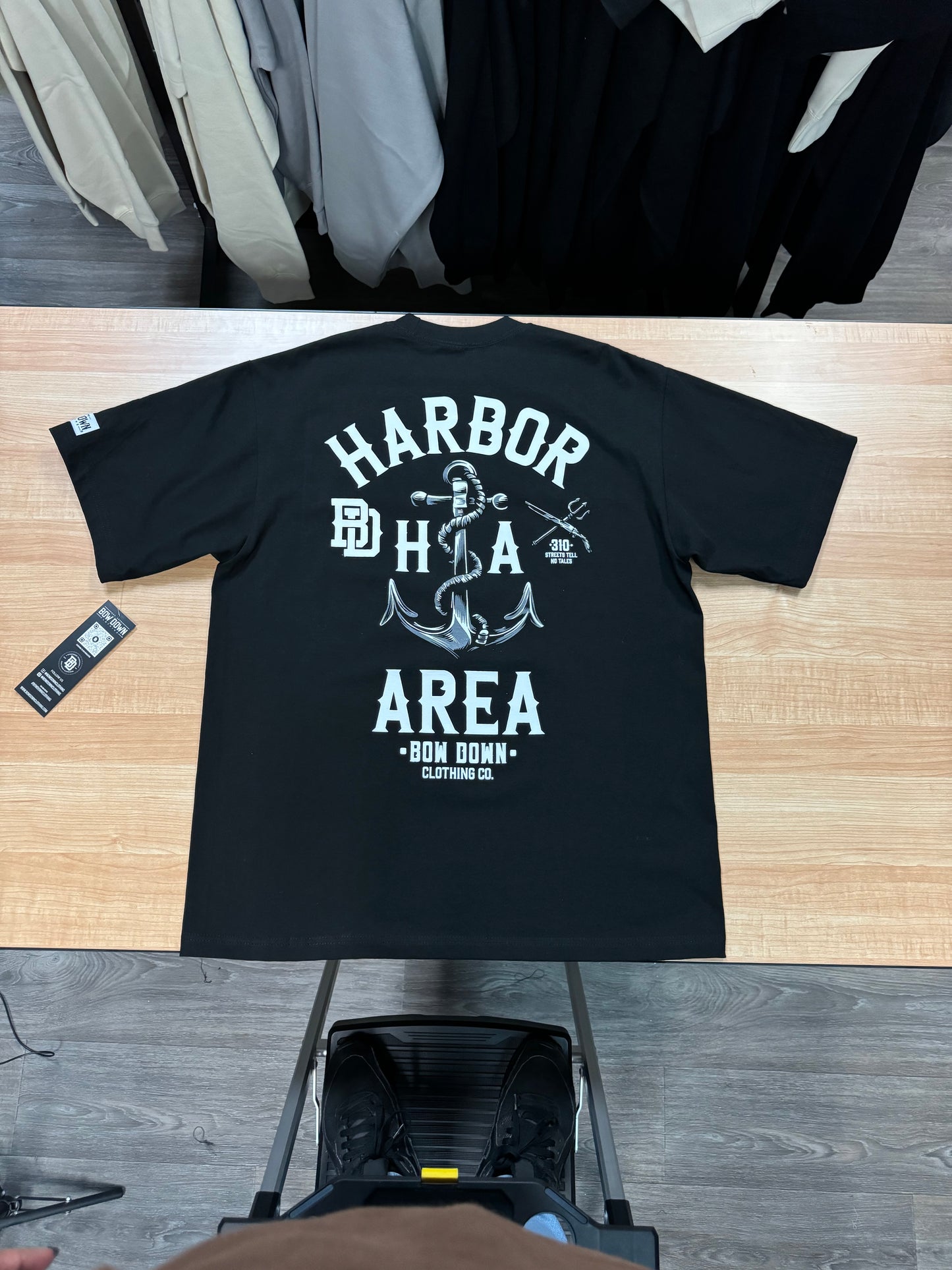 Harbor Area Anchor Tee Bow Down