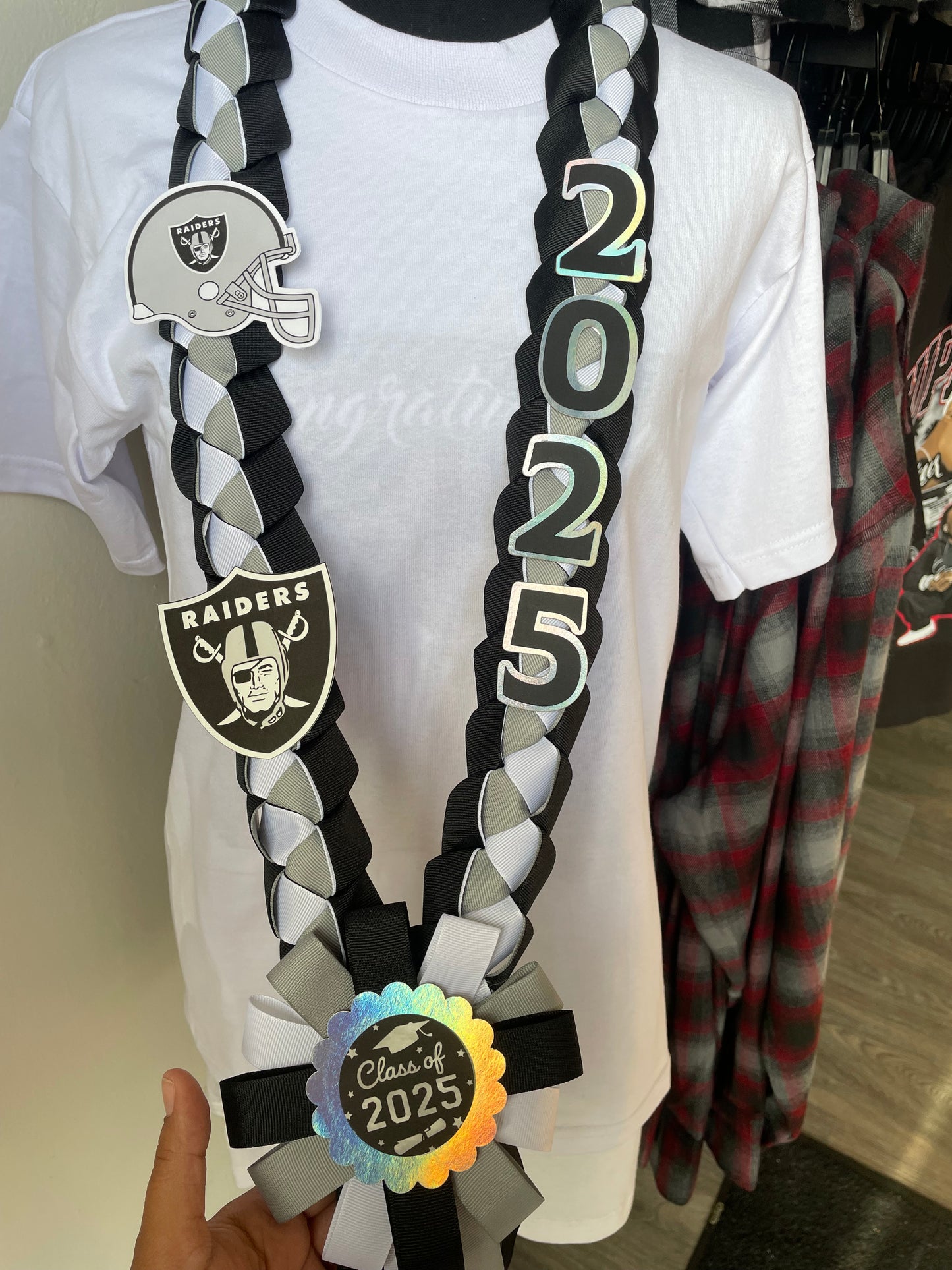 Graduation Lei Black/Grey/White 2026