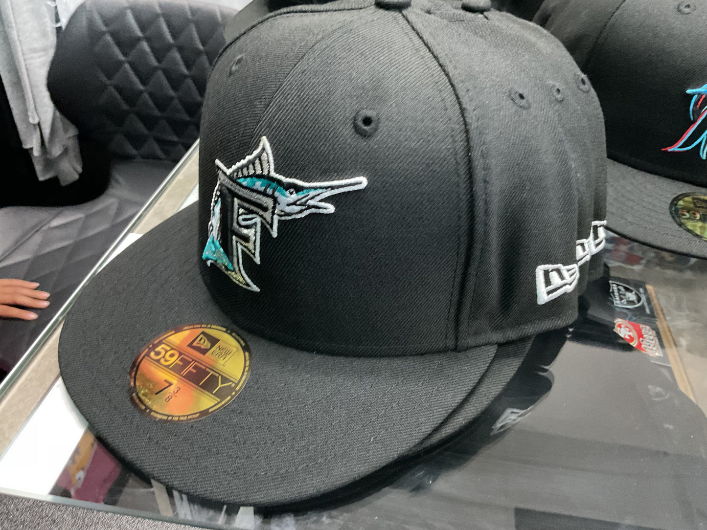 FLORIDA MARLINS NEW ERA  FITTED BLACK HAT
