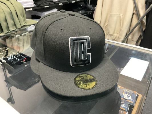 NEW ERA LOS ANGELES CLIPPERS  FITTED HAT….