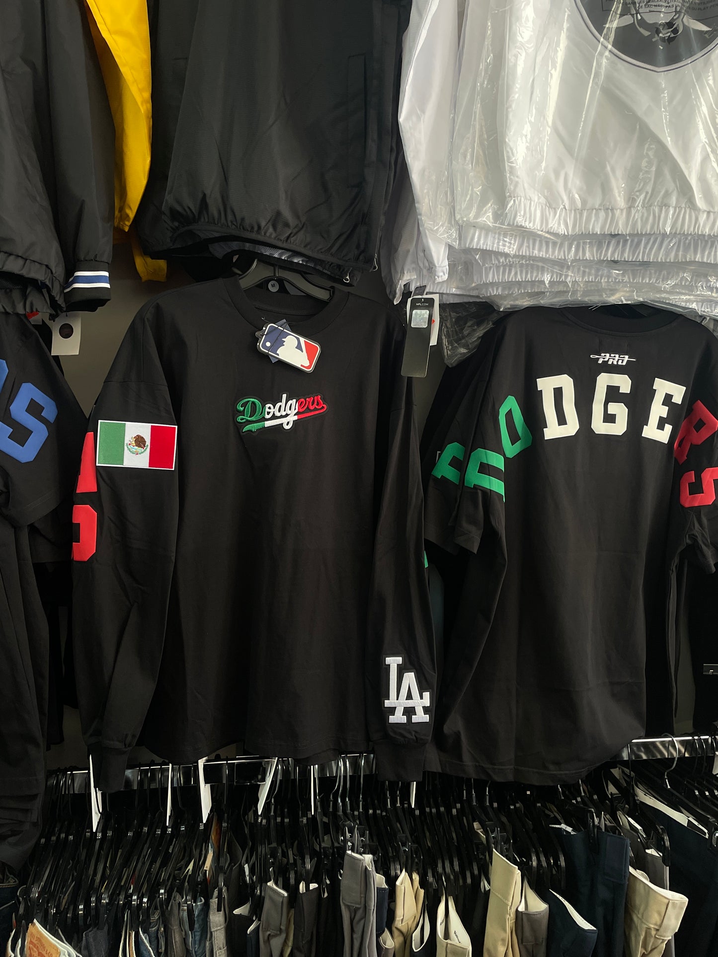 Pro Standard Los Angeles Dodgers long sleeve T shirt