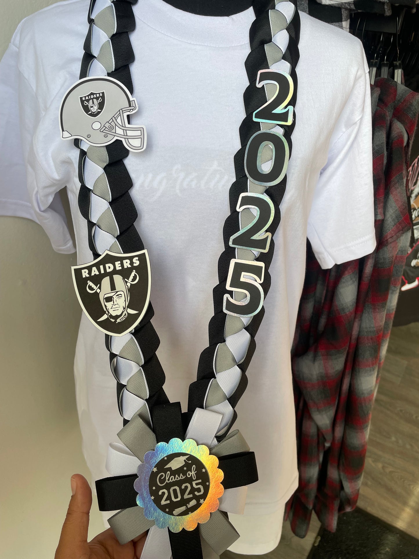 Graduation Lei Black/Grey/White 2026