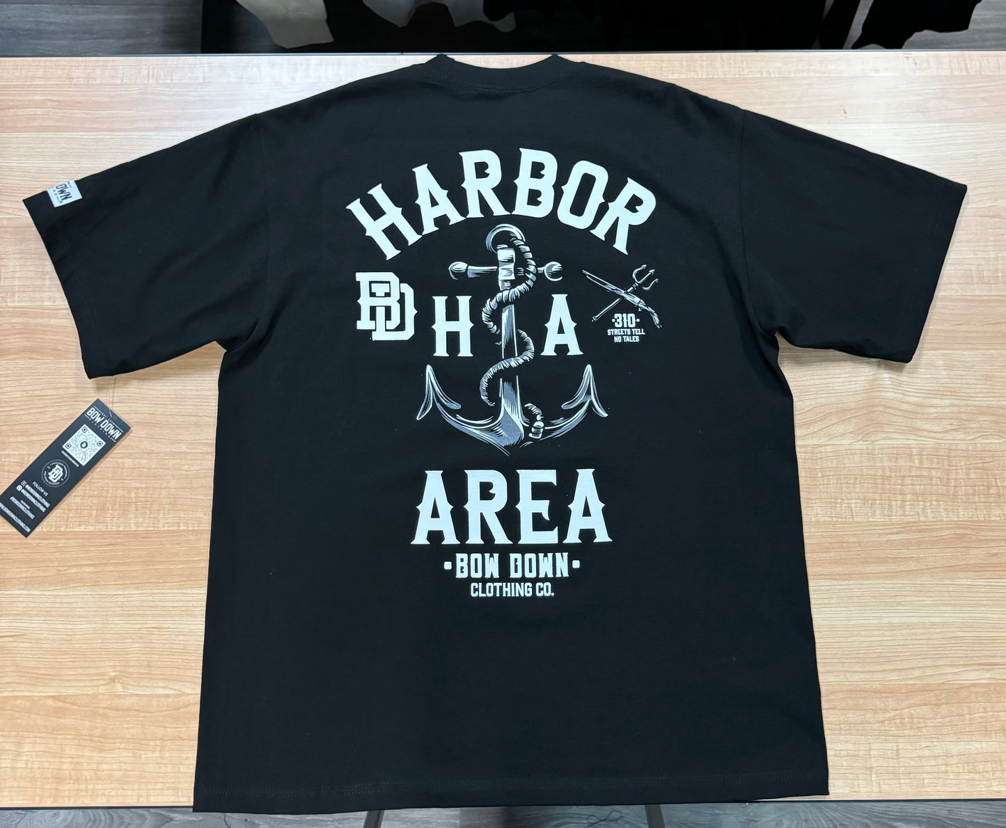 Harbor Area Anchor Tee Bow Down