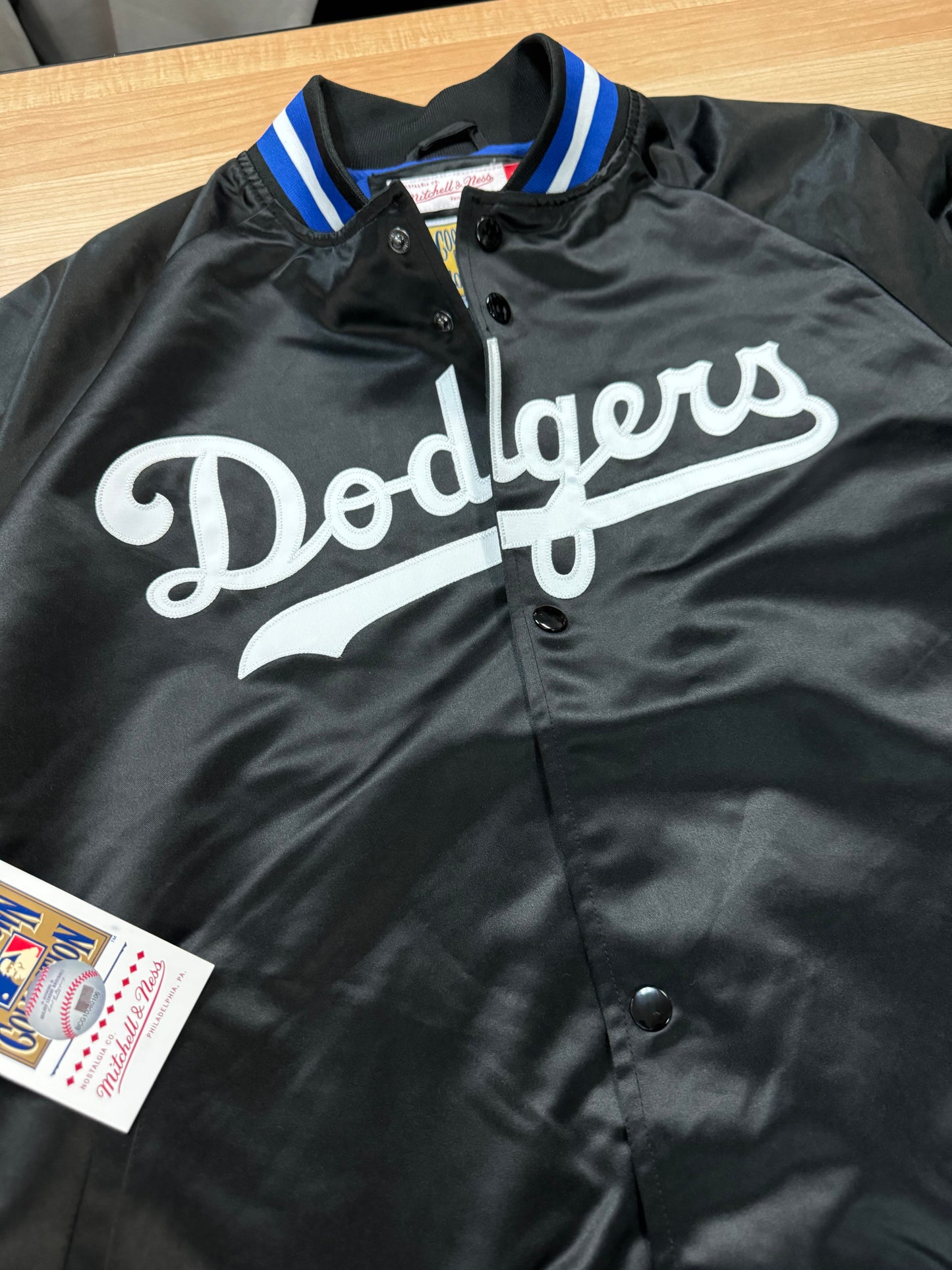 Los Angeles Dodgers Lightweight Jacket BLACK