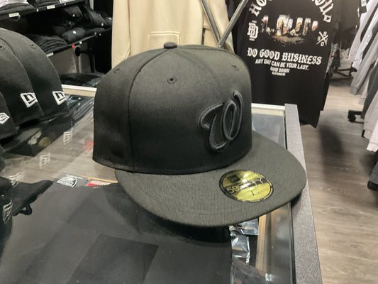 NEW ERA WASHINGTON NATIONALS BLACK FITTED HAT