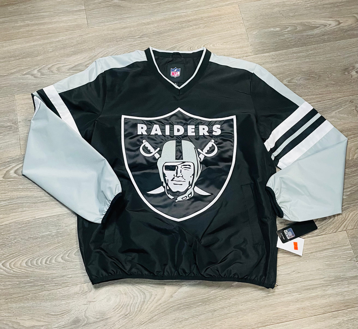 RAIDERS WINDBREAKER BLACK & GREY Large Shield