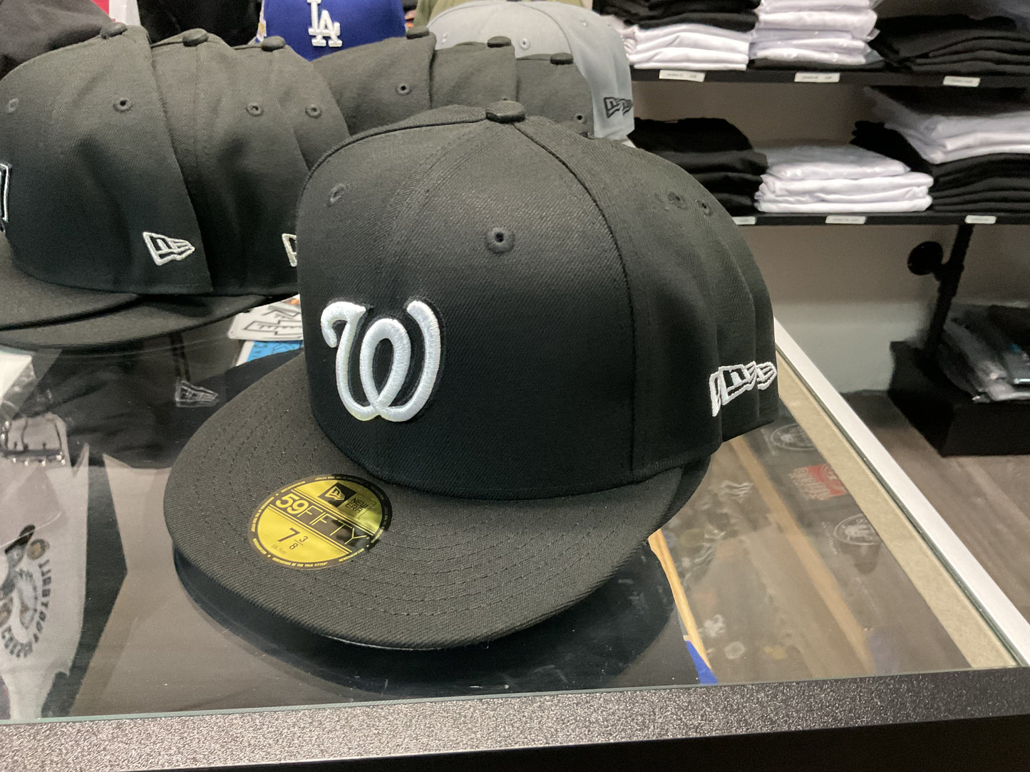 NEW ERA WASHINGTON NATIONALS BLACK & WHITE FITTED HAT
