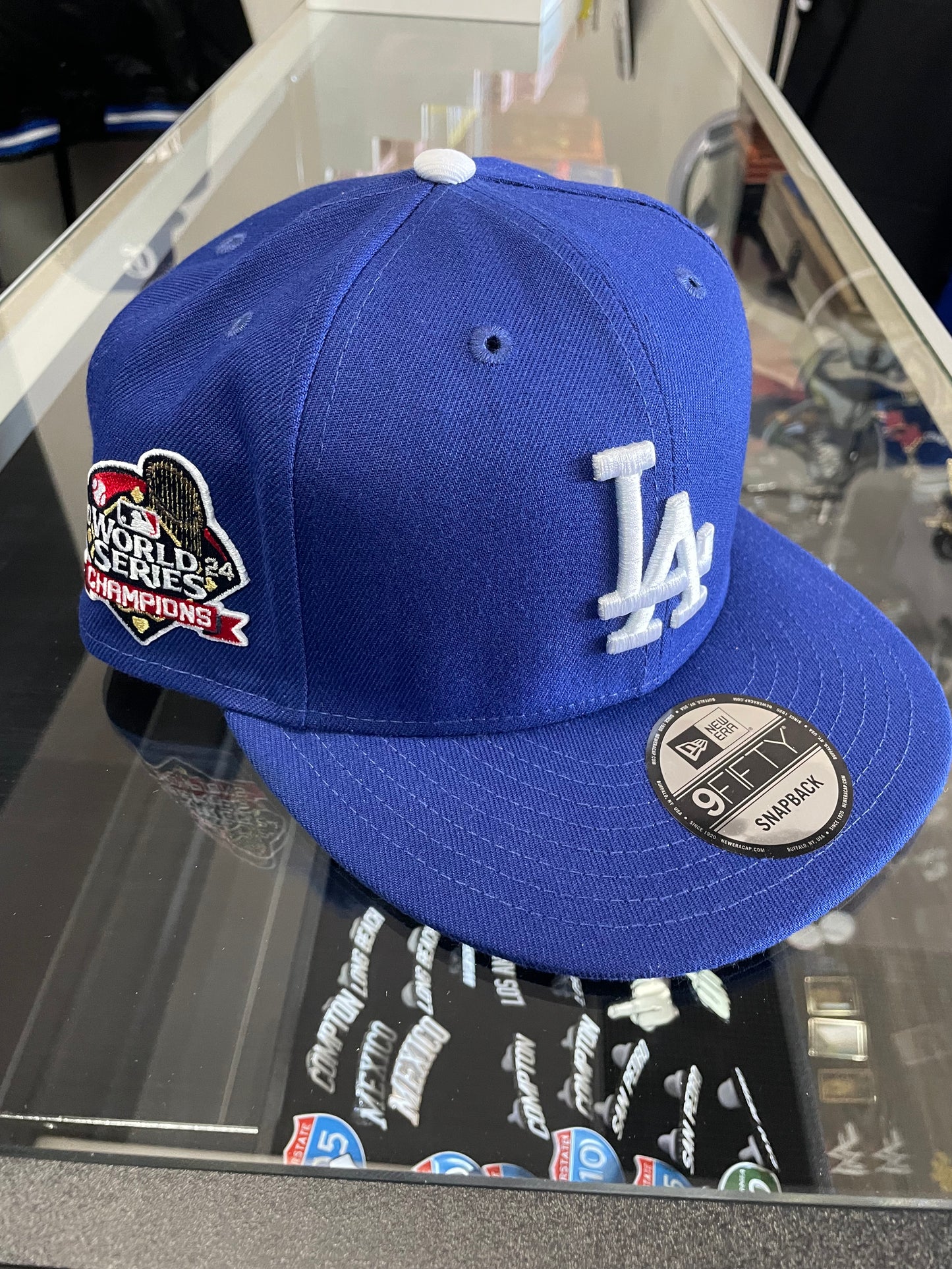 Los Angeles Dodgers New Era 2024 World Series Champions Side Patch 9FIFTY Snapback Hat - Royal Blue