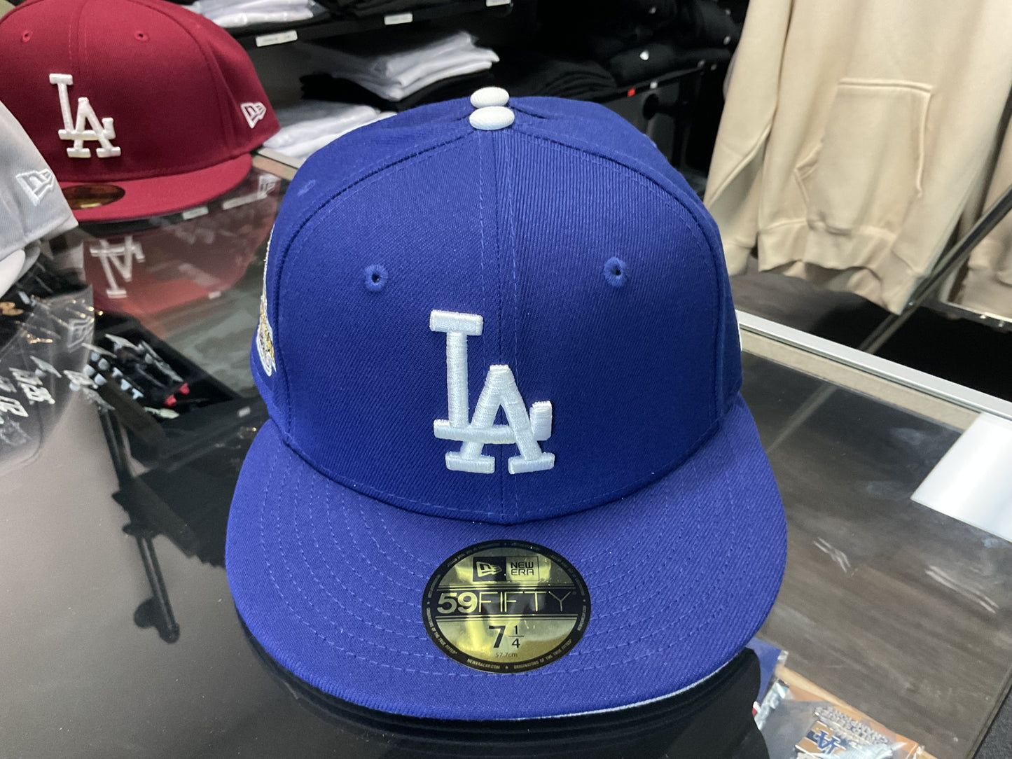 NEW ERA LOS ANGELES DODGERS WORLD SERIES BLUE/WHITE  FITTED HAT….
