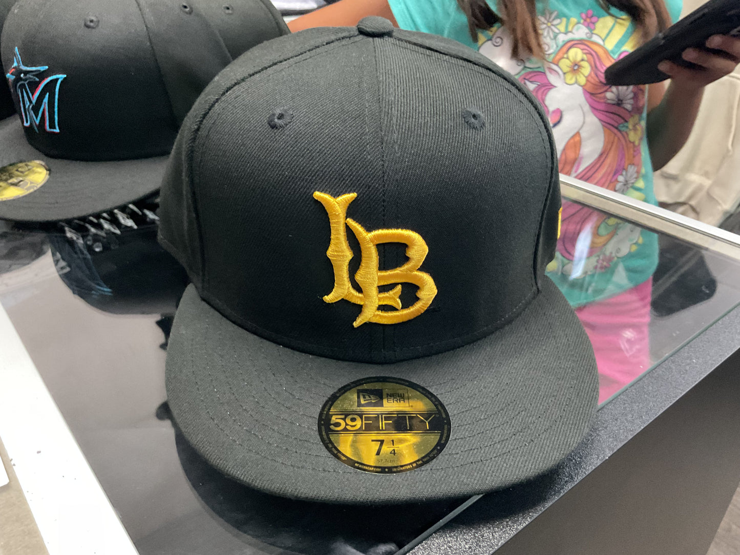 LONG BEACH COLLEGE NEW ERA  FITTED BLACK HAT