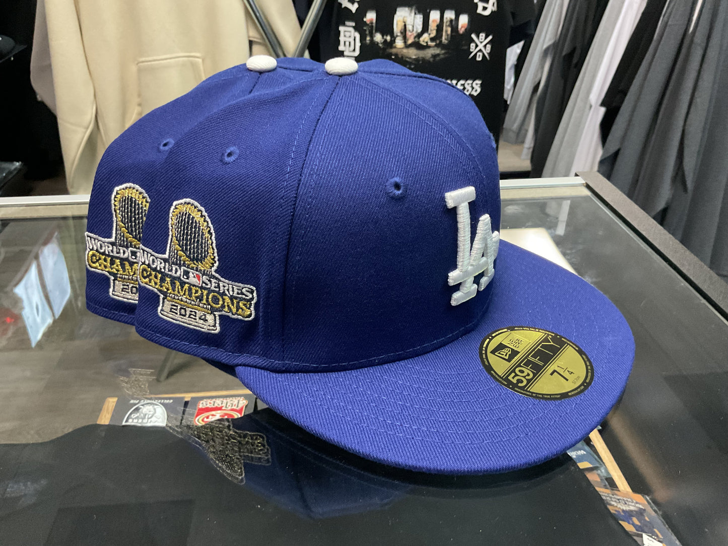 NEW ERA LOS ANGELES DODGERS WORLD SERIES BLUE/WHITE  FITTED HAT….