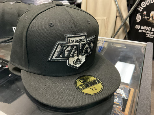 NEW ERA LOS ANGELES KINGS  BLACK FITTED HAT