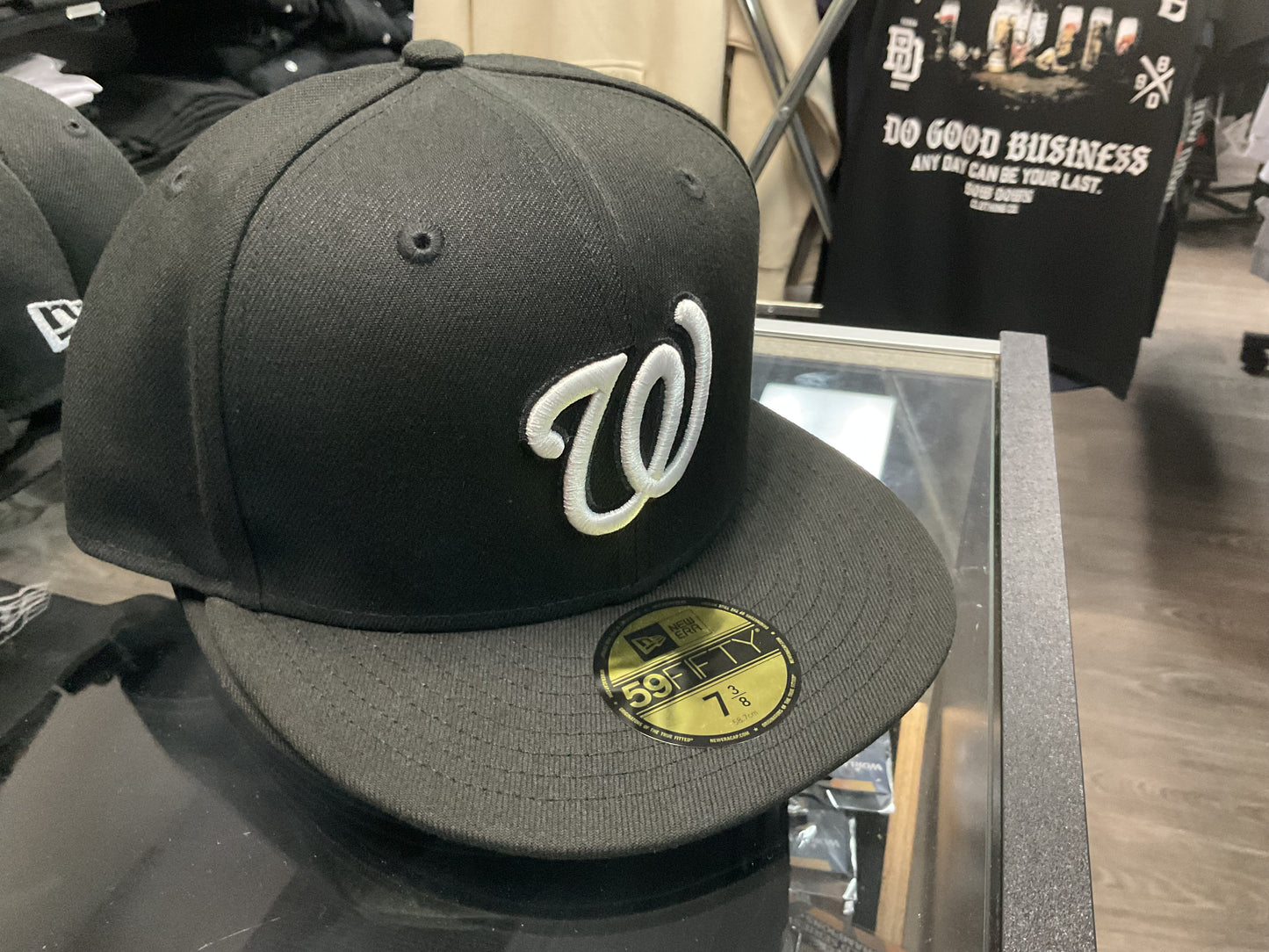 NEW ERA WASHINGTON NATIONALS BLACK & WHITE FITTED HAT