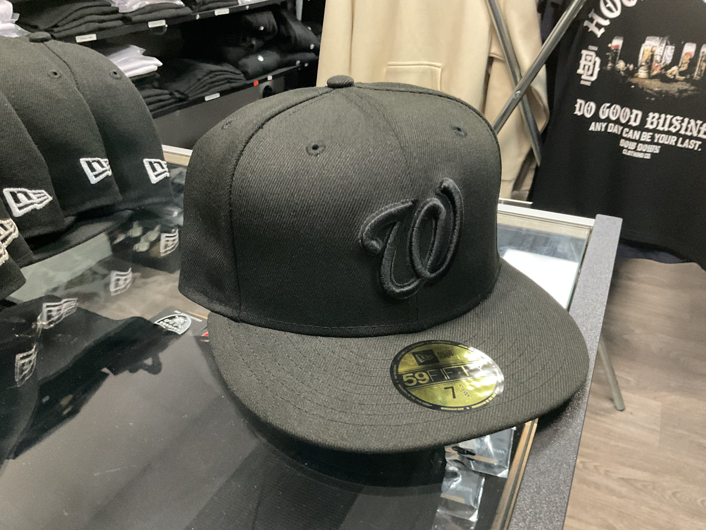 NEW ERA WASHINGTON NATIONALS BLACK FITTED HAT
