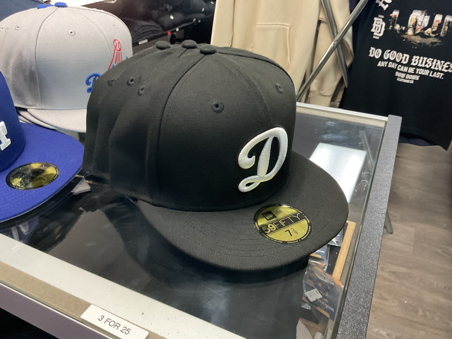 NEW ERA DODGER D BLACK|| FITTED HAT