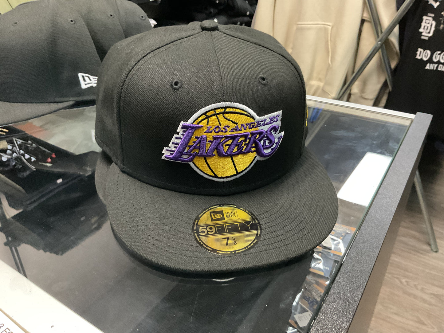 NEW ERA LOS ANGELES LAKERS  FITTED HAT…