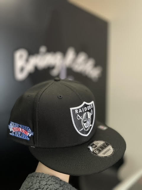 SUPERBOWLS RAIDERS SNAPBACK IN BLACK